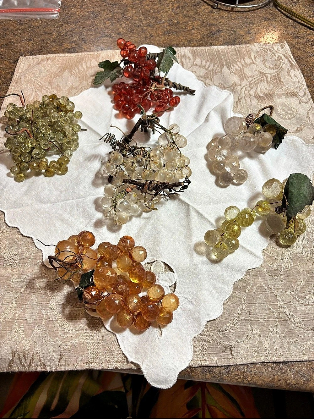 Vintage Lucite Acrylic Set of Decorative Grapes 15 Pieces